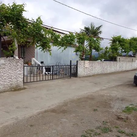 Dom Mzekala Villa Batumi Exterior photo